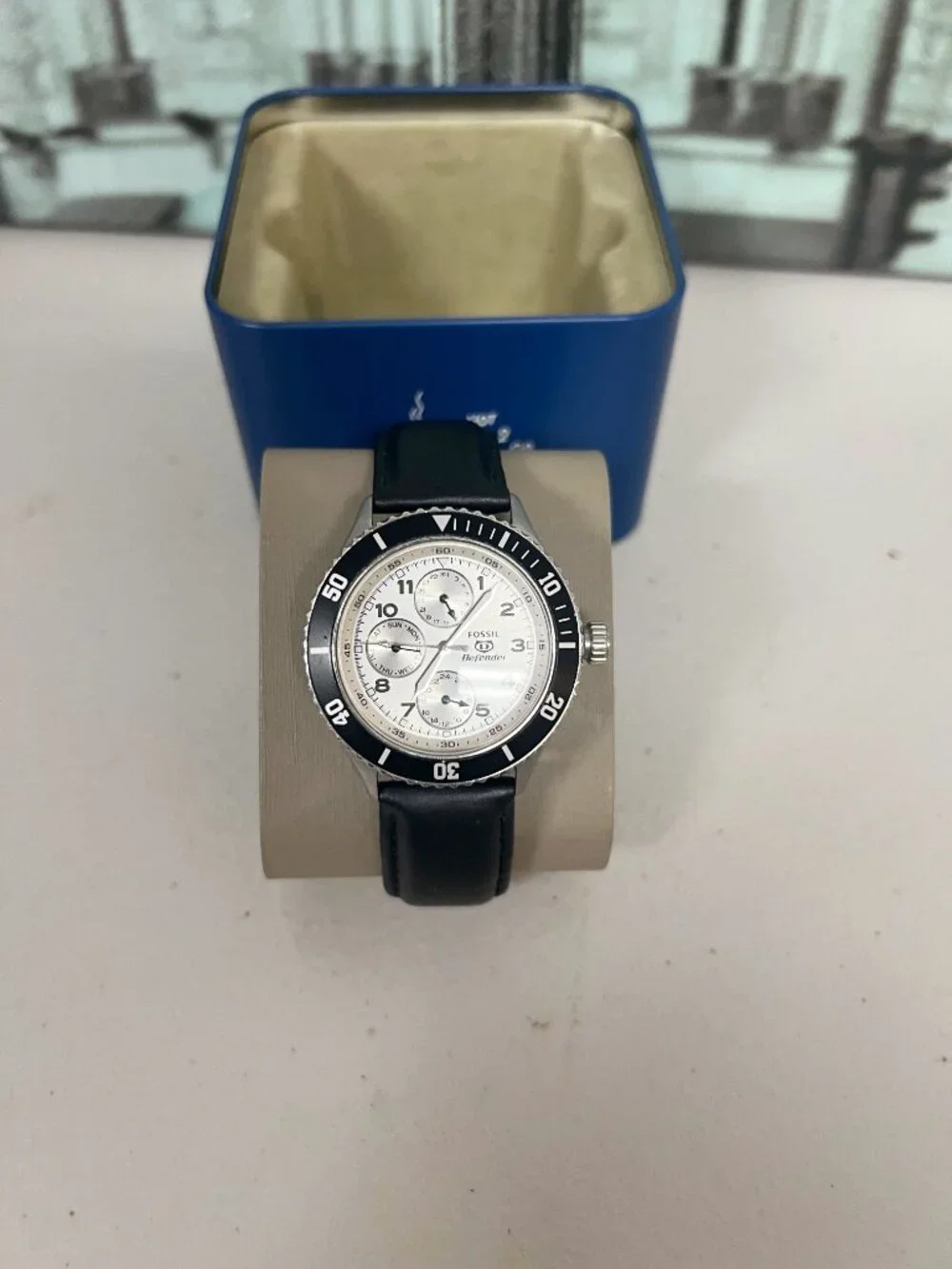 Fossil Men's Defender DEC1006 Sport Dive Watch, White Dial, Black Leather Strap